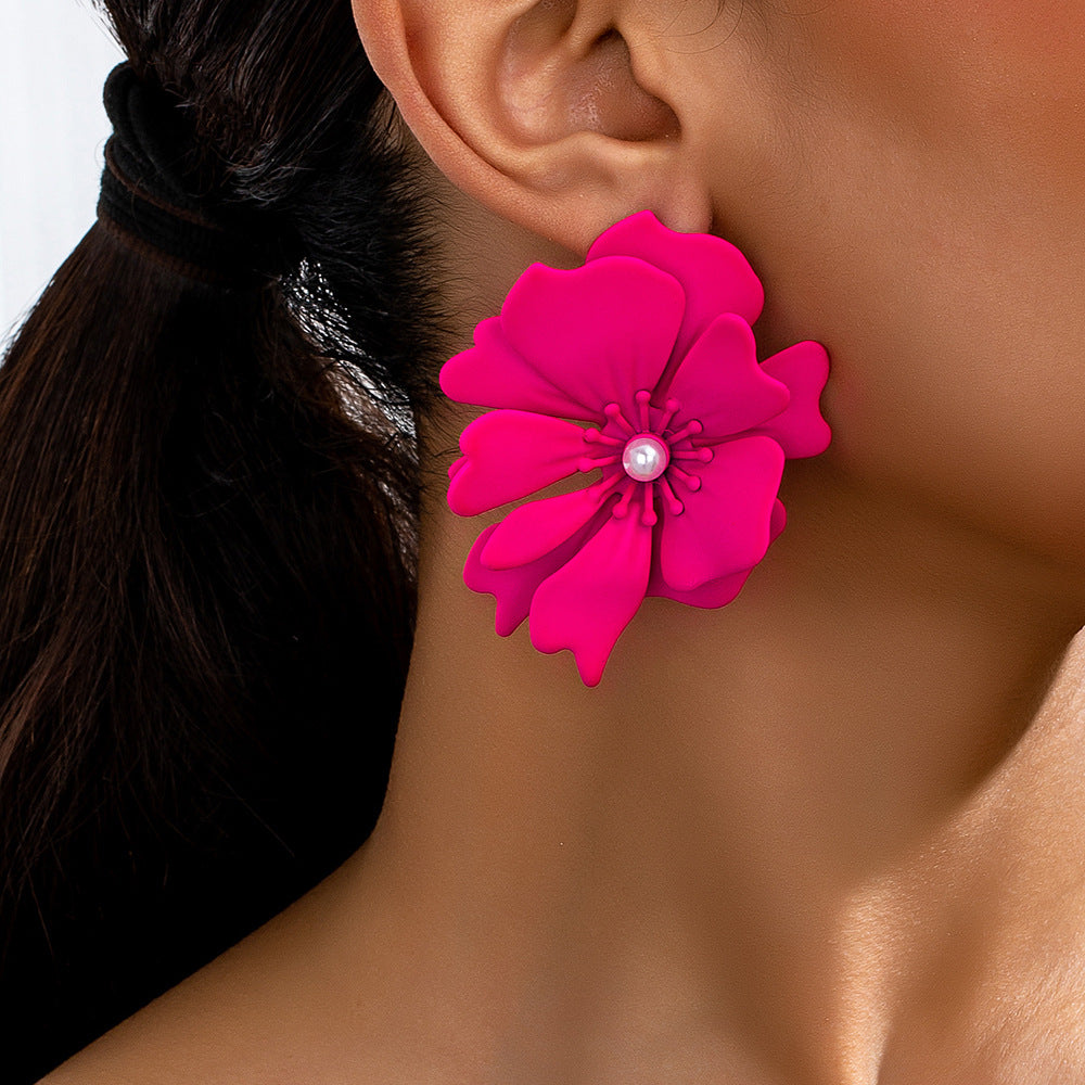 Wholesale Personality Simple Elegant Flower with Pearl Large Flower Earrings