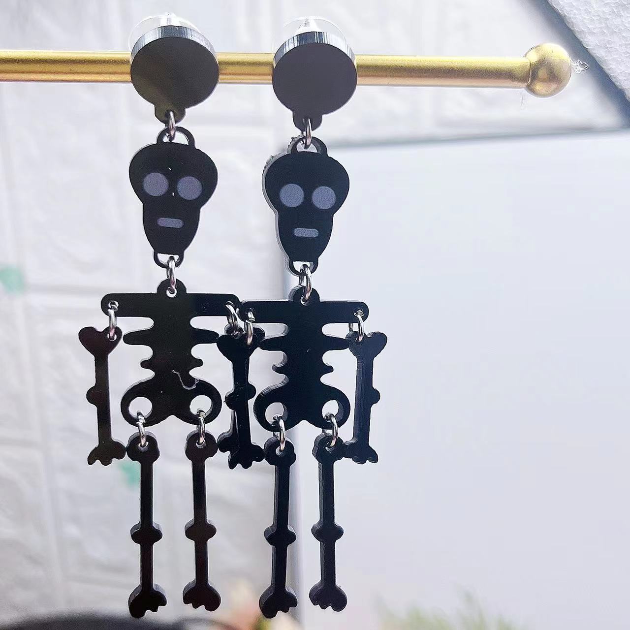 Wholesale Halloween Luminous Skull Acrylic Earrings