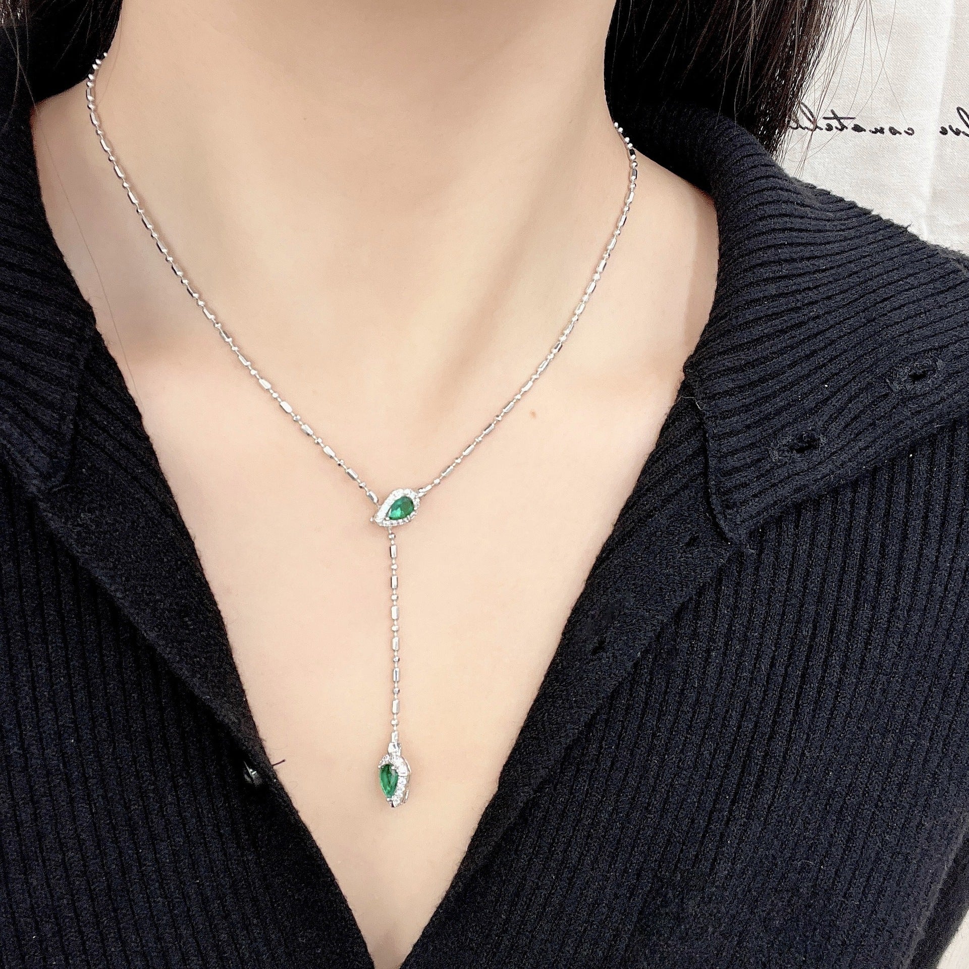 Wholesale  Green Spirit Snake Necklace