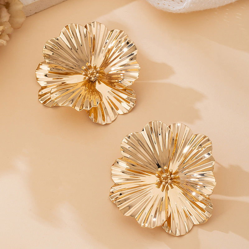Wholesale European American Style Large Floral Gold Earrings Fashion Accessory Gift Boutique Resale