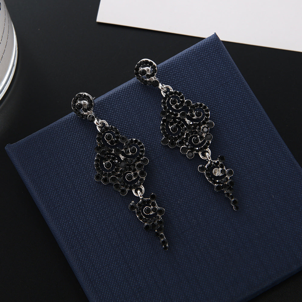 Wholesale Alloy Cut Out Diamond Long Earrings,  Retro Style Fashion Jewelry,  Everyday Wear Gift for Women