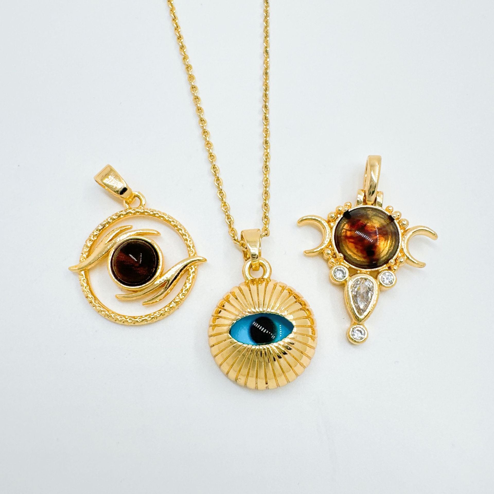 Wholesale Evil Eye Necklace Pendant French Retro Style Fashion Accessory Gift