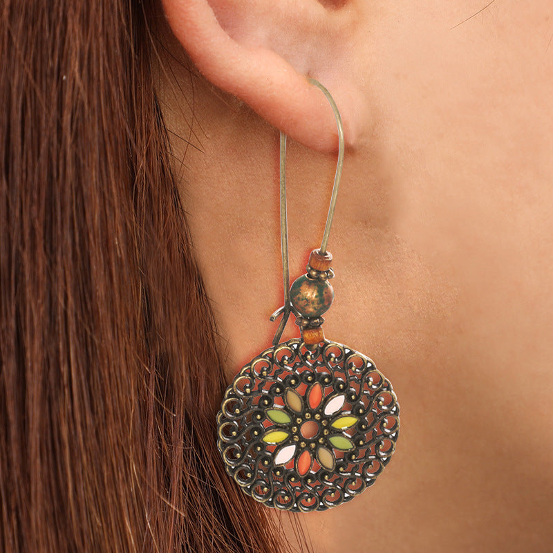 Wholesale  fashion hollow circle large earrings retro alloy long earrings