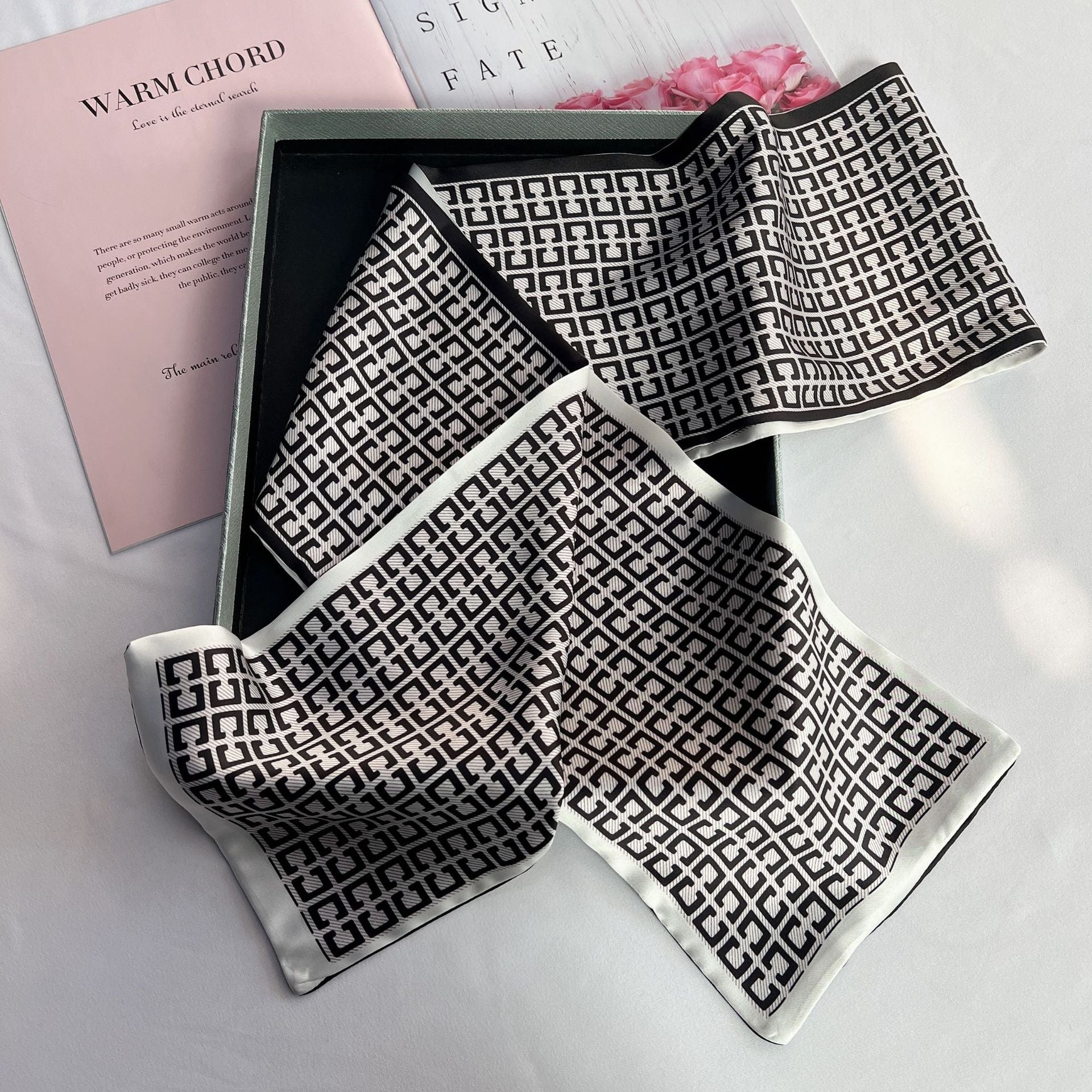 Wholesale  Narrow Silk f Long Retro Silk Scarf