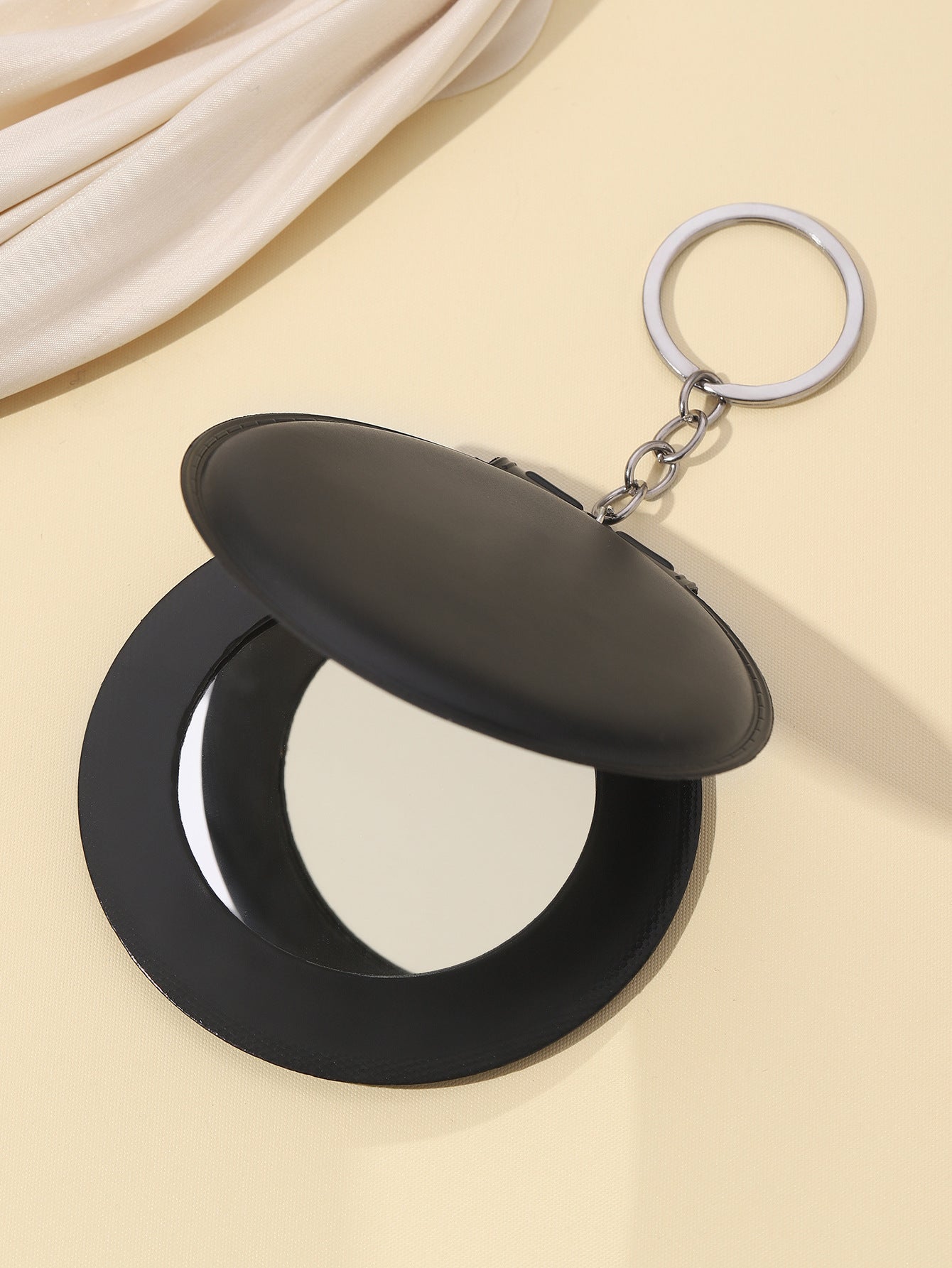 Wholesale Candy Color Cosmetic Mirror Leather Small Round Mirror Portable Folding Keychain Pom Pom ACC-KC-RongR037