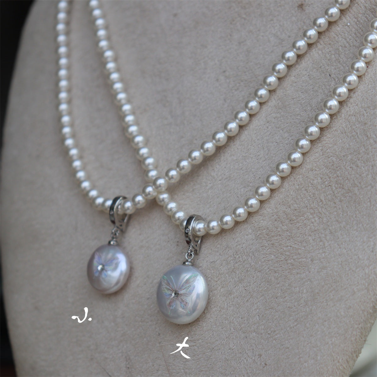 Wholesale  Light Luxury Simple Butterfly Painted Diamond  Pearl  Necklace