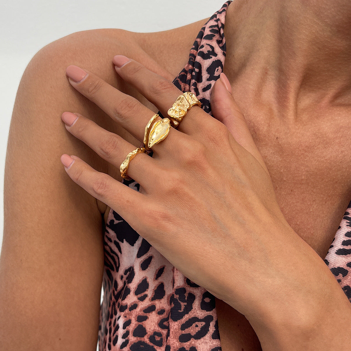 Wholesale Irregular liquid metal pleated glossy rings