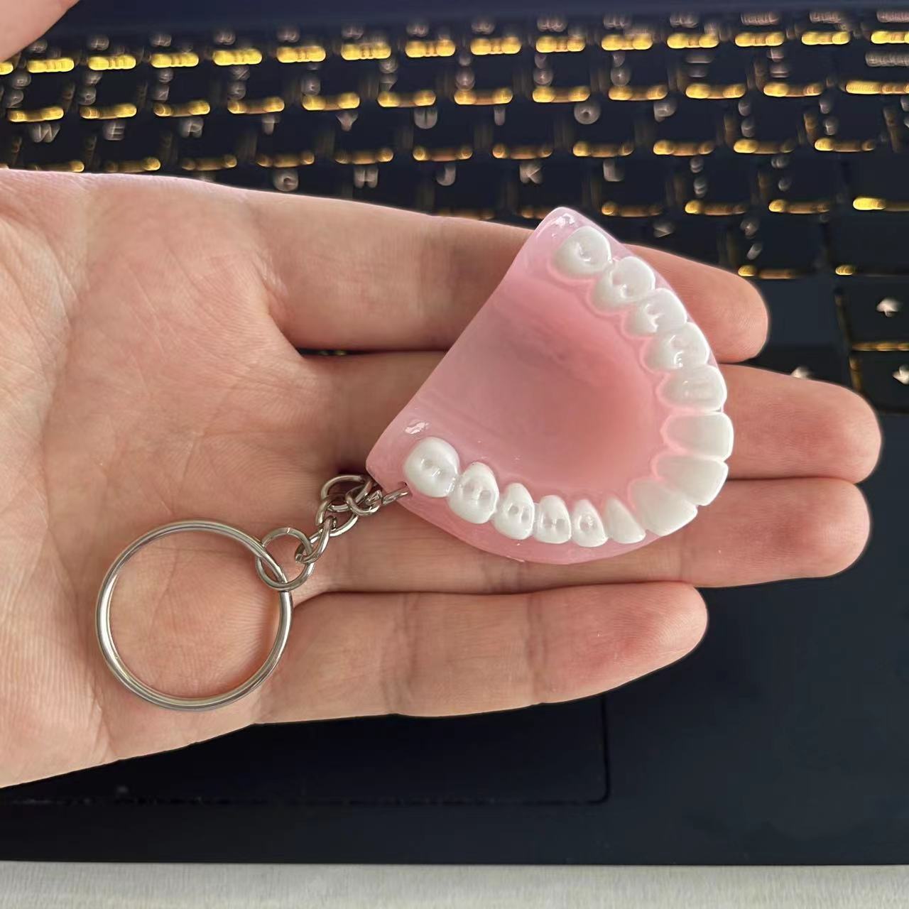 Wholesale Mini Resin Tooth Keychain