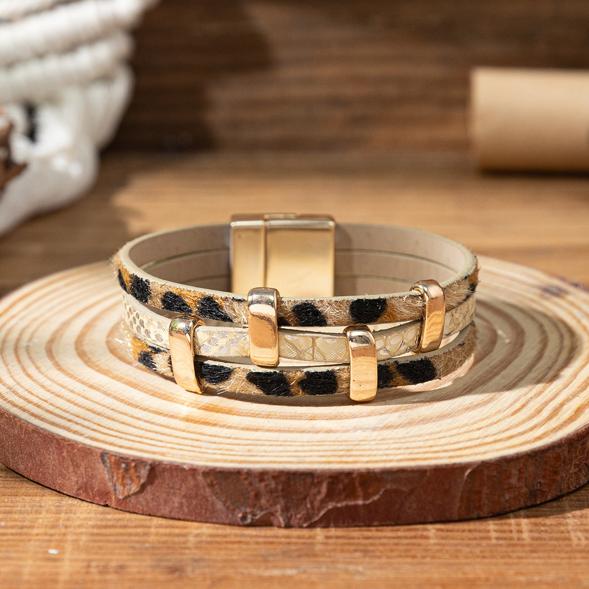 Bracciale in pelle larga a tre strati all'ingrosso