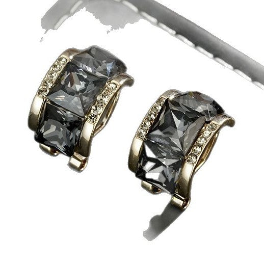 Wholesale  luxury retro black square diamond earrings