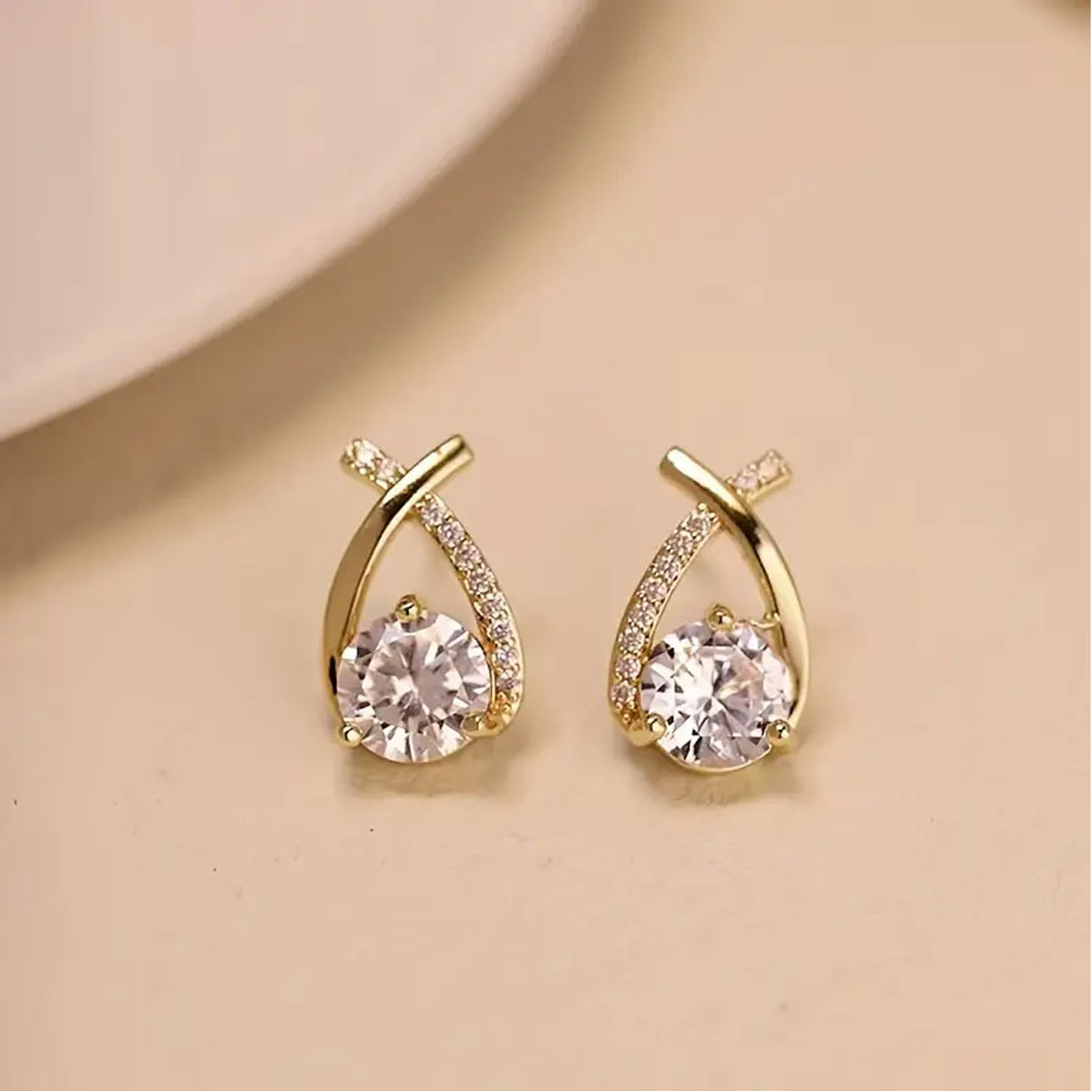 Wholesale Simple Cross Design Earrings