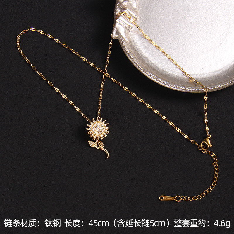 Wholesale Zircon Rotating Four Leaf Clover Flower Pendant Titanium Steel Necklace ACC-NE-Rongc006