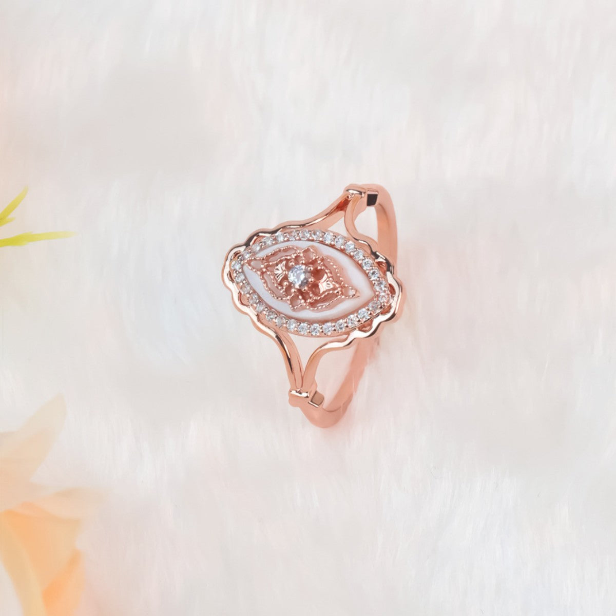 Wholesale Hollow Lace Diamond All-match Ring