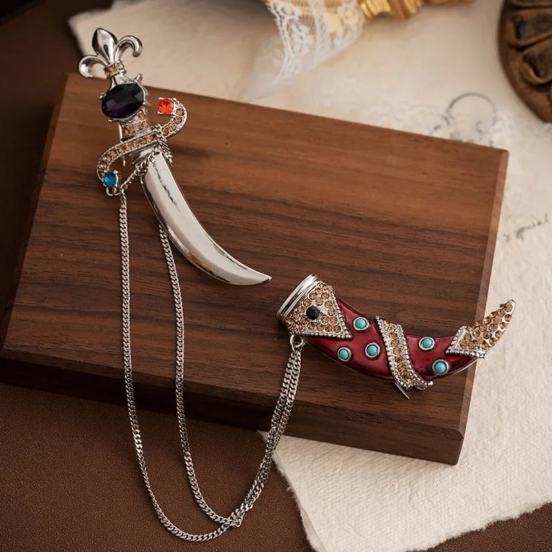 Wholesale  Retro Brooch Women's Creative Court Style Scimitar Dagger Brooch