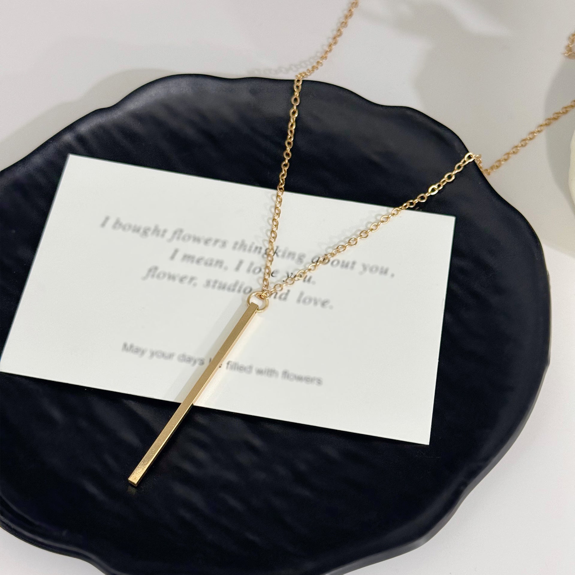 Wholesale Minimalist Bar Pendant Necklace Gold Alloy Electroplated Stylish Women S Clavicle Chain Fashion Accessory Boutique Resale