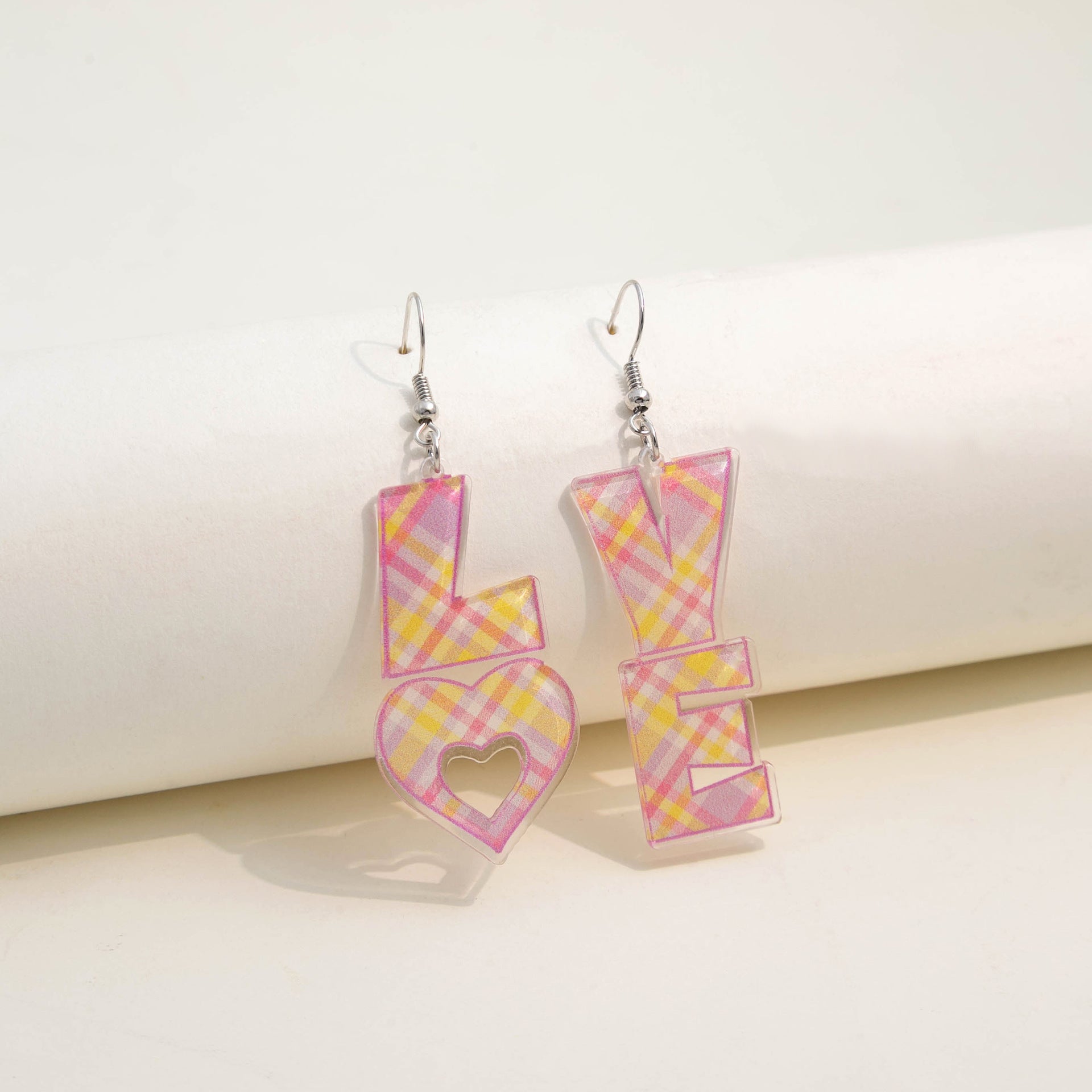 Wholesale  romantic Valentine's Day acrylic creative earrings