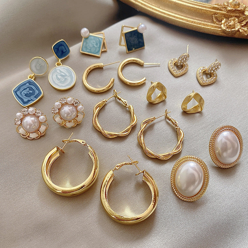 Wholesale light luxury  temperament earrings