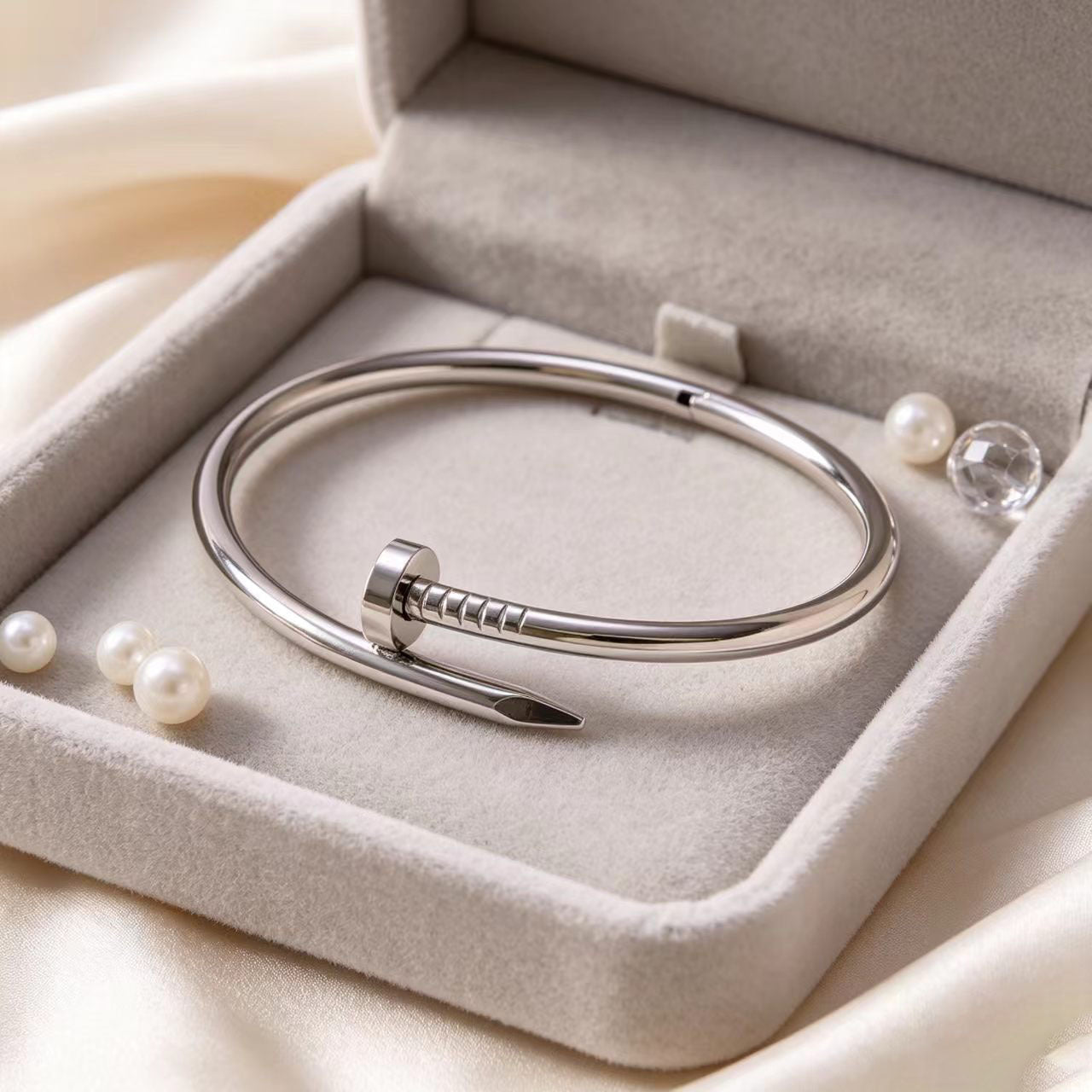 Wholesale Trendy Titanium Steel Studded Bracelet With Crystal Ends Fashion Jewelry Accessory For Women Party Gift And Boutique Resale