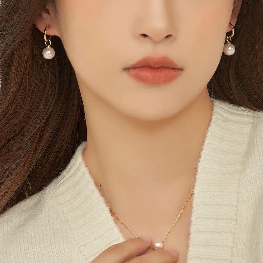 Wholesale Pearl  Buckle Women's Light Luxury  Earrings