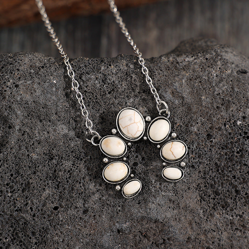 Wholesale Silver Alloy Turquoise Drop Pendant Bohemian Retro U-Shape Collarbone Necklace Gift Jewelry Accessory