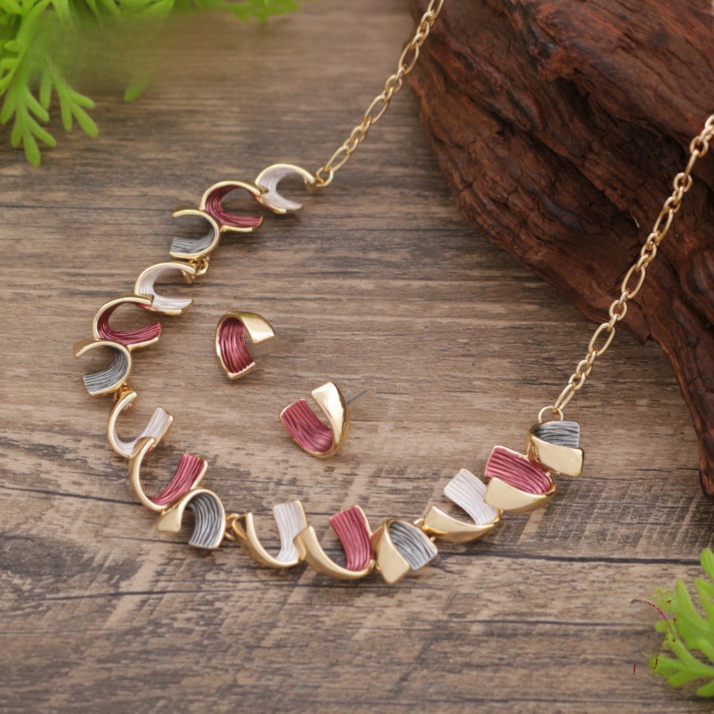 Wholesale  Enamel Geometric Spiral Earrings Necklace Set