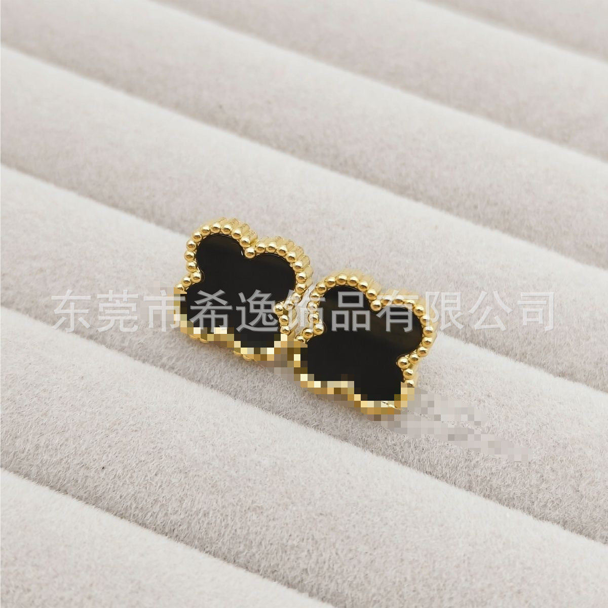 dxx-img:16aecf24a891d57b93a166a87fc90ad6,ACC-ES-5996142749660-M1