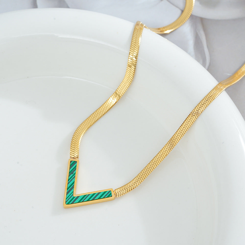 Wholesale Trendy V-Shaped Titanium Steel Necklace Snake Bone Chain Fashion Accessory for Boutique Resale