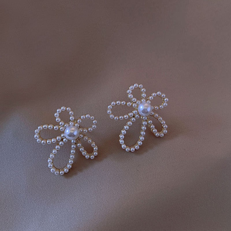 Wholesale  Flower  Silver Pin Petal Earrings