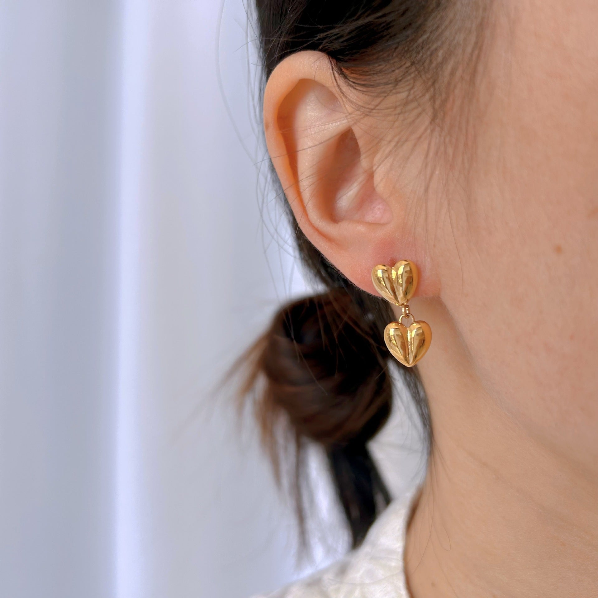 Wholesale Titanium Steel light luxury  all-match sunflower earrings