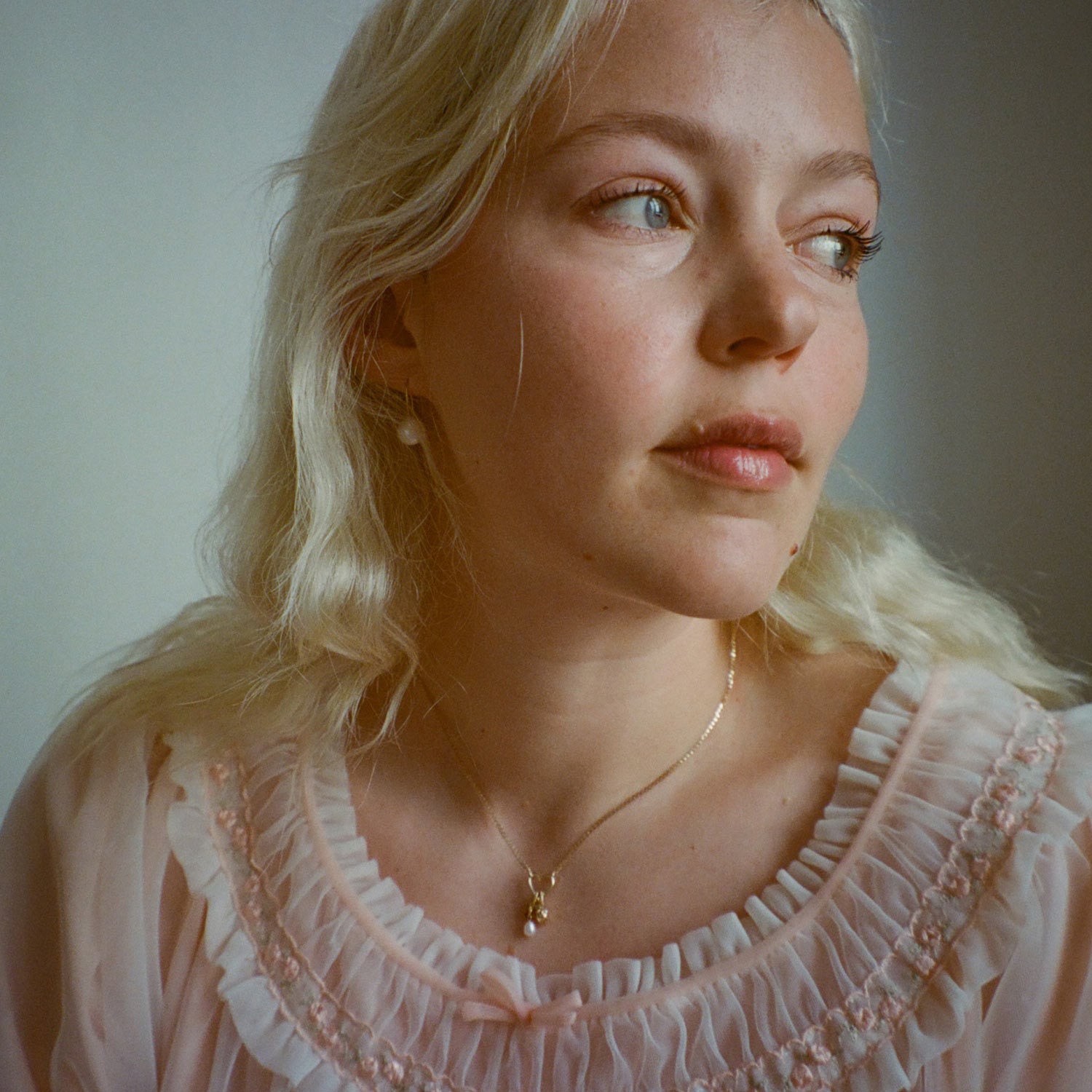 Wholesale Stainless Steel Heart Round Necklace