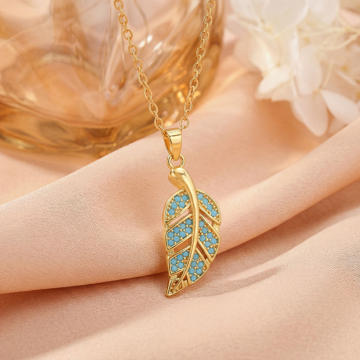 Wholesale Maple Leaf Choker Necklace Titanium Steel Copper Gold Plated Zircon Jewelry Accessory