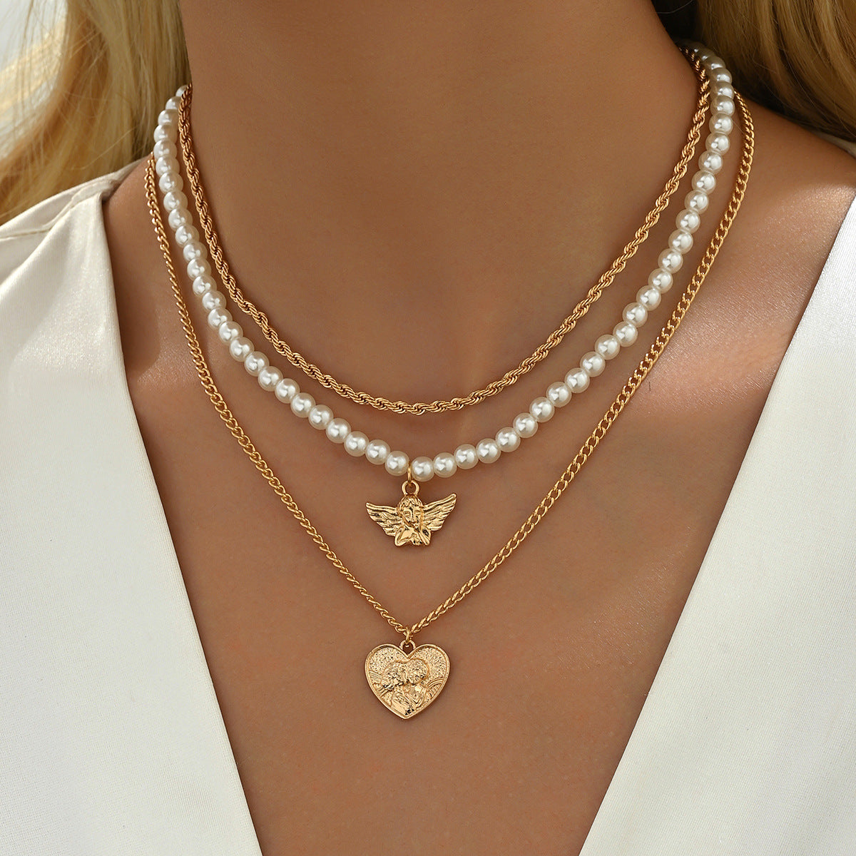 Wholesale heart angel pendant necklace