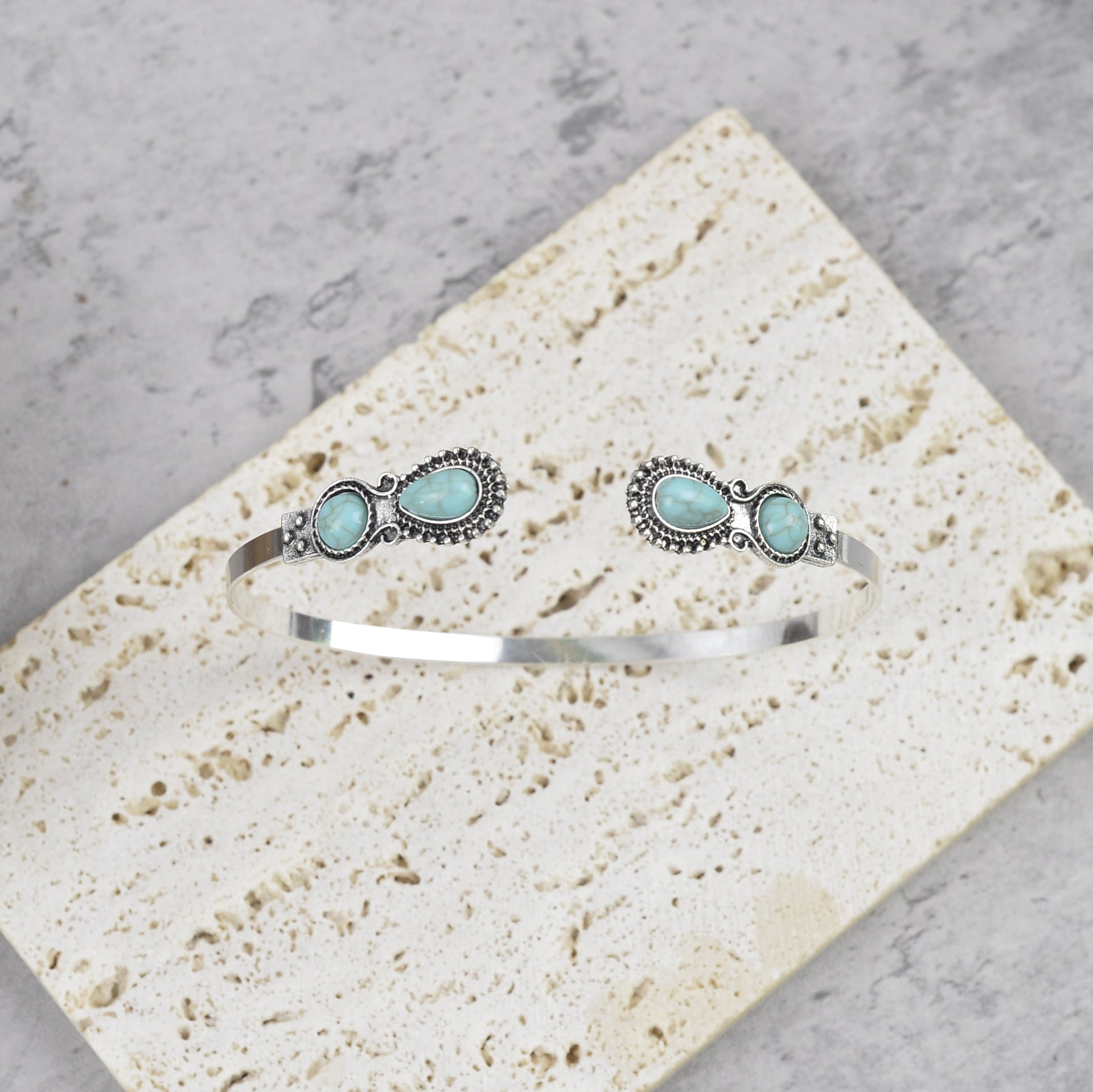 Wholesale Adjustable Electroplated Turquoise-inlaid Vintage Bohemian Style Open Bracelet