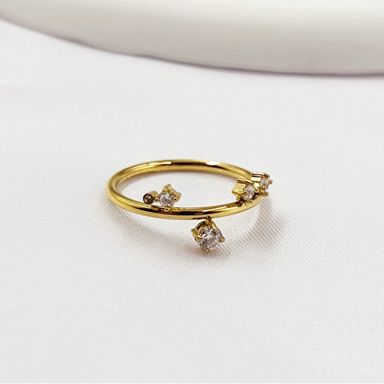 Wholesale Thin  small diamonds titanium steel Ring