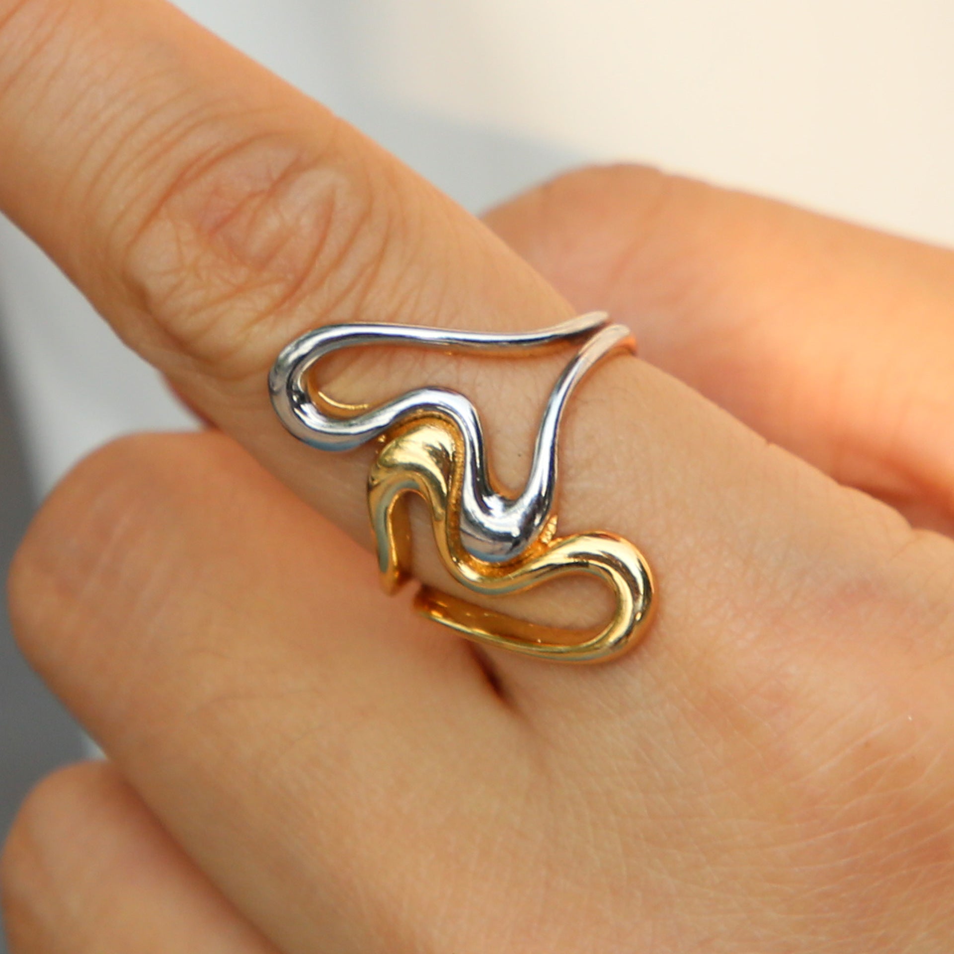 Wholesale Light luxury brass two-tone gold and silver heart-shaped open ring