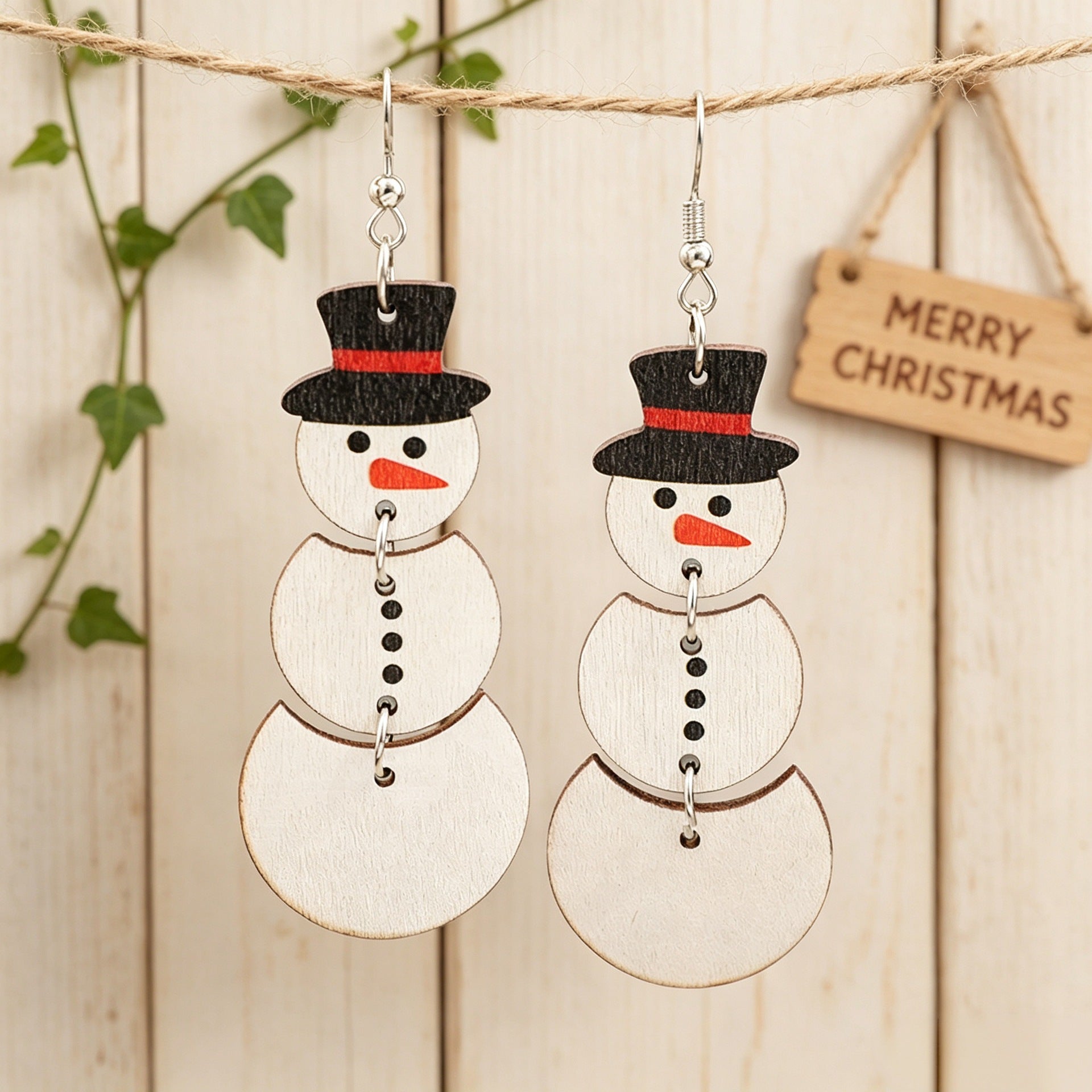 Wholesale Christmas Snowman Wooden Earrings Cute Winter Cartoon Design Party Jewelry Accessory