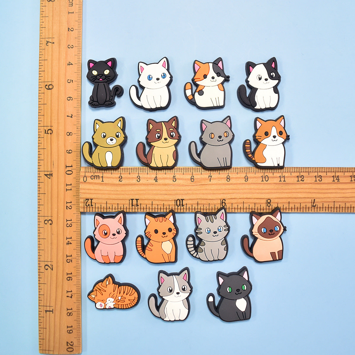 Wholesale  Random 100pcs  Cat  PVC Soft Rubber Shoe Buckle Decoration