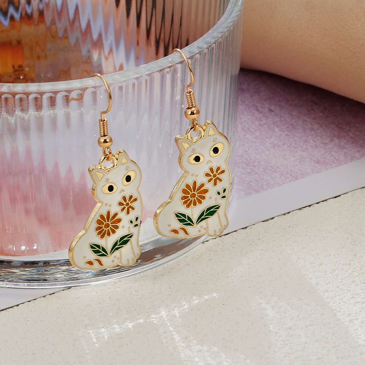 Wholesale Cartoon Cat Flower Black Enamel Earrings Cute Kitten Pendant Fashion Jewelry Accessory for Women Boutique Gift