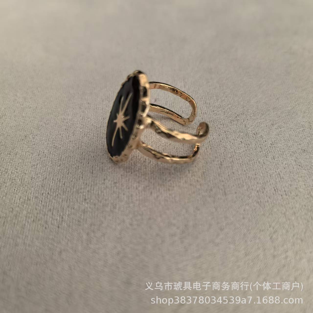 dxx-img:57c1f3b324f43f360bc9a09e5c983a82