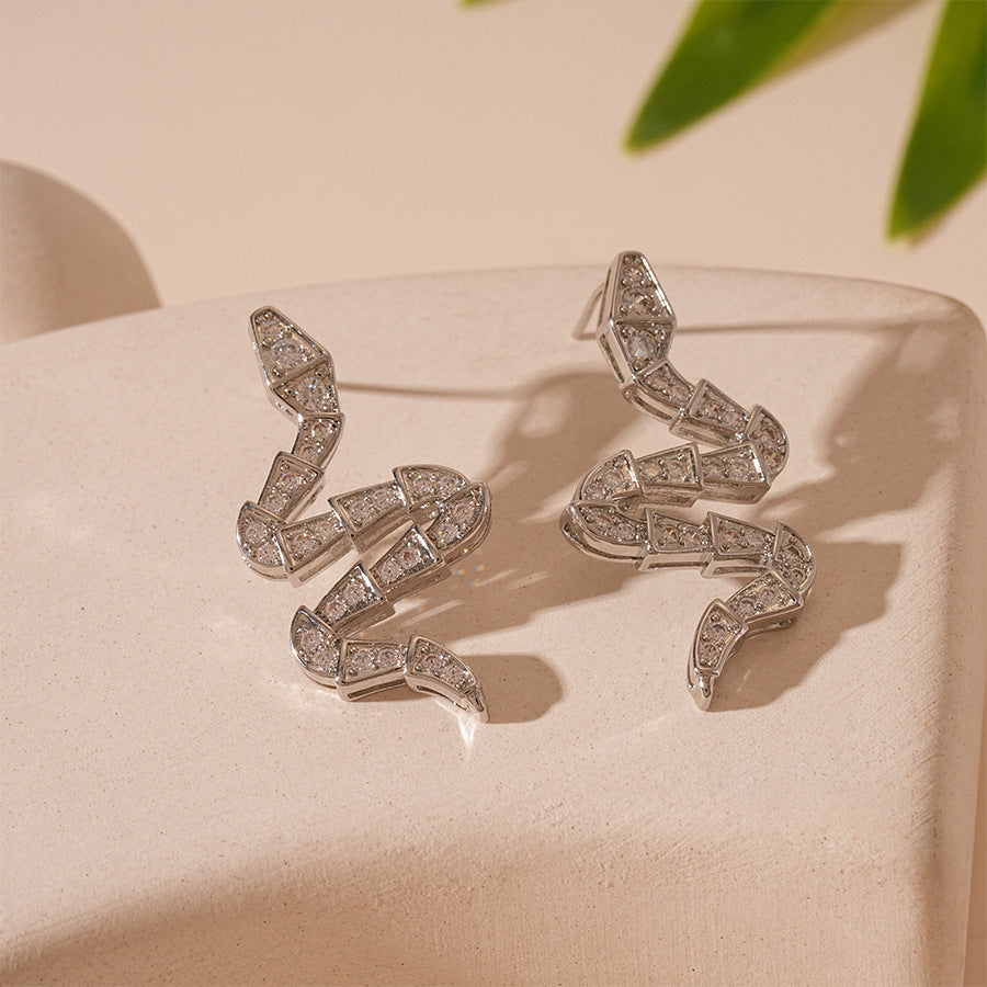 Wholesale Personality Exaggerated Oil Drop Diamond Small Snake Silver Earrings