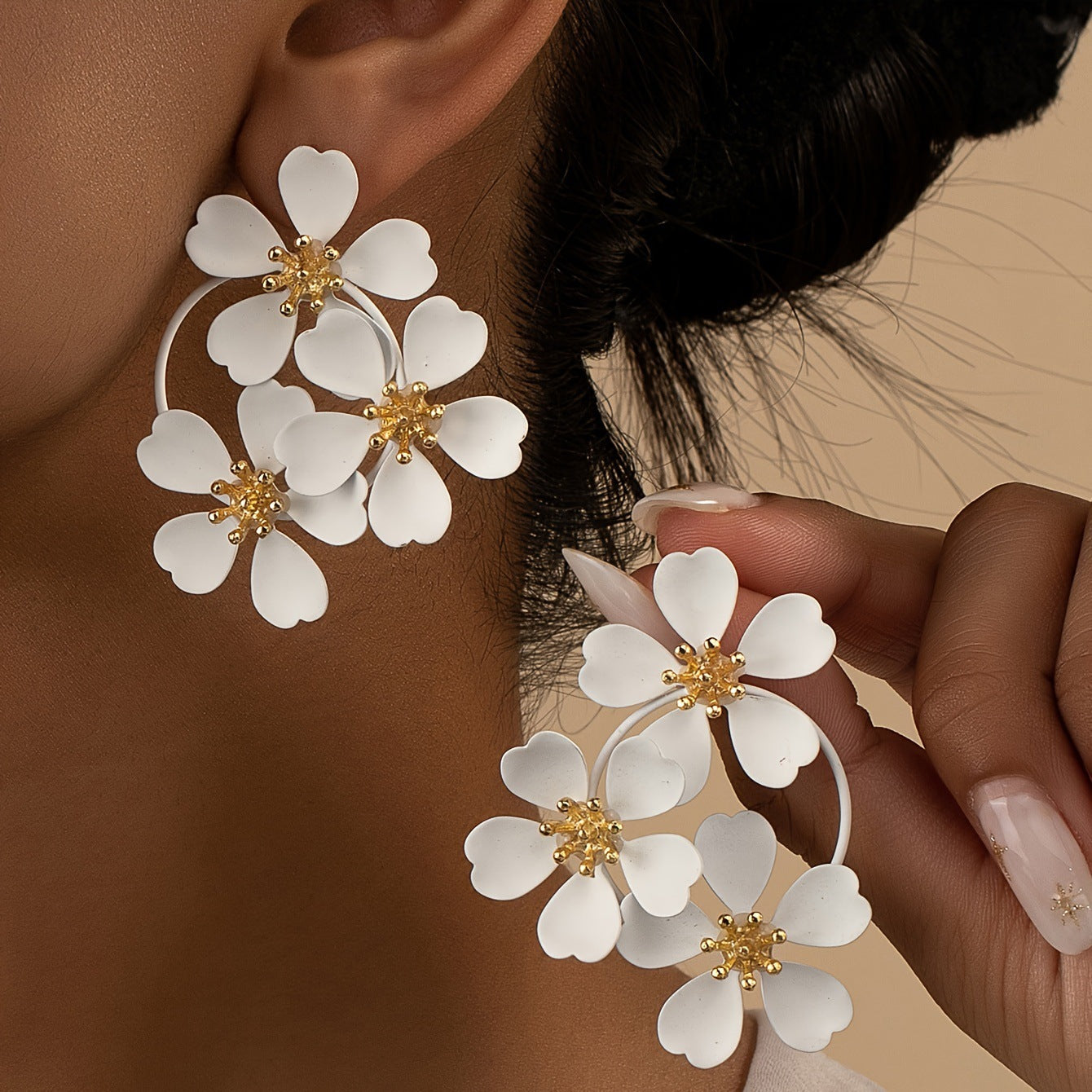 Wholesale Fashion Exaggerated Retro Flower Earrings Women' s Street Photoshoot Niche High-end Camellia Ring-ring Spray Paint Earrings