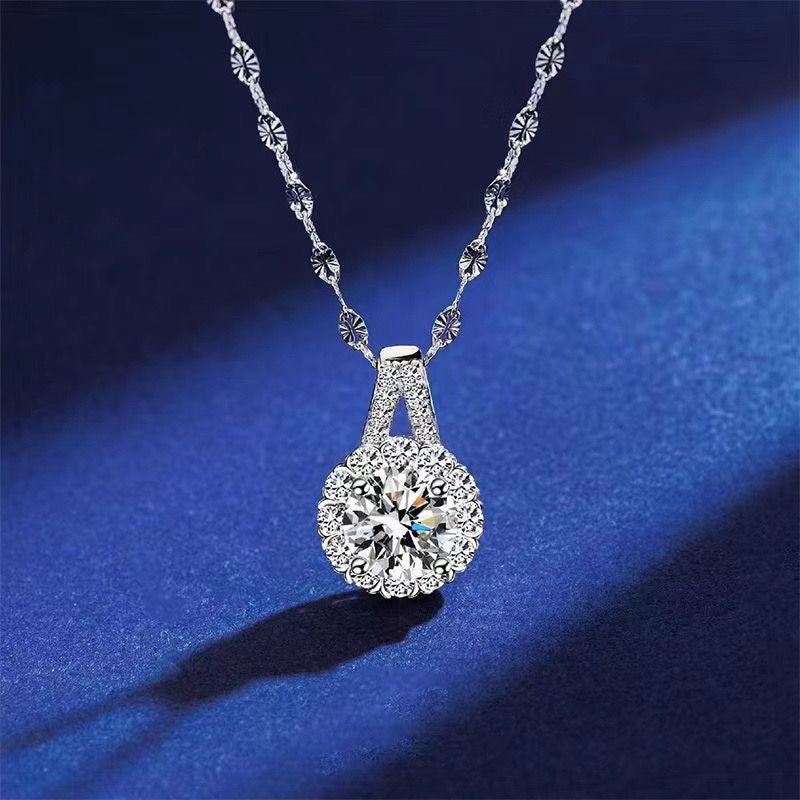 Wholesale Sweet Four-Leaf Flower Clavicle Chain - Titanium Steel,  Non-Fading,  Gemstone Accents - Boutique Resale Jewelry