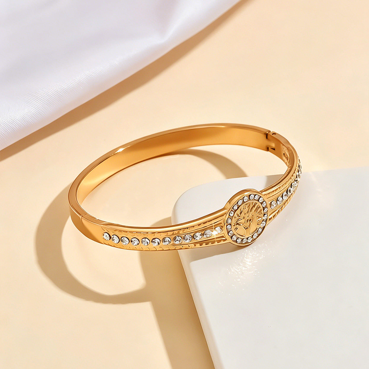 Wholesale 18K Gold Plated Stainless Steel Tree Of Life Cuff Bracelet With Zircon Jewelry Accessory For Resale