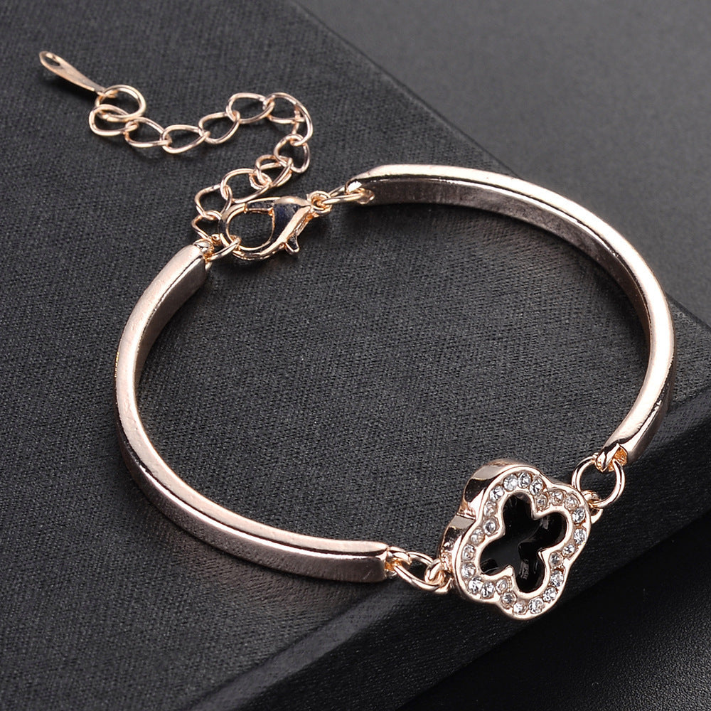 Wholesale Light Luxury Bracelet Alloy Diamond Four-leaf Clover Bracelet ACCVIP-BT-Zhum001