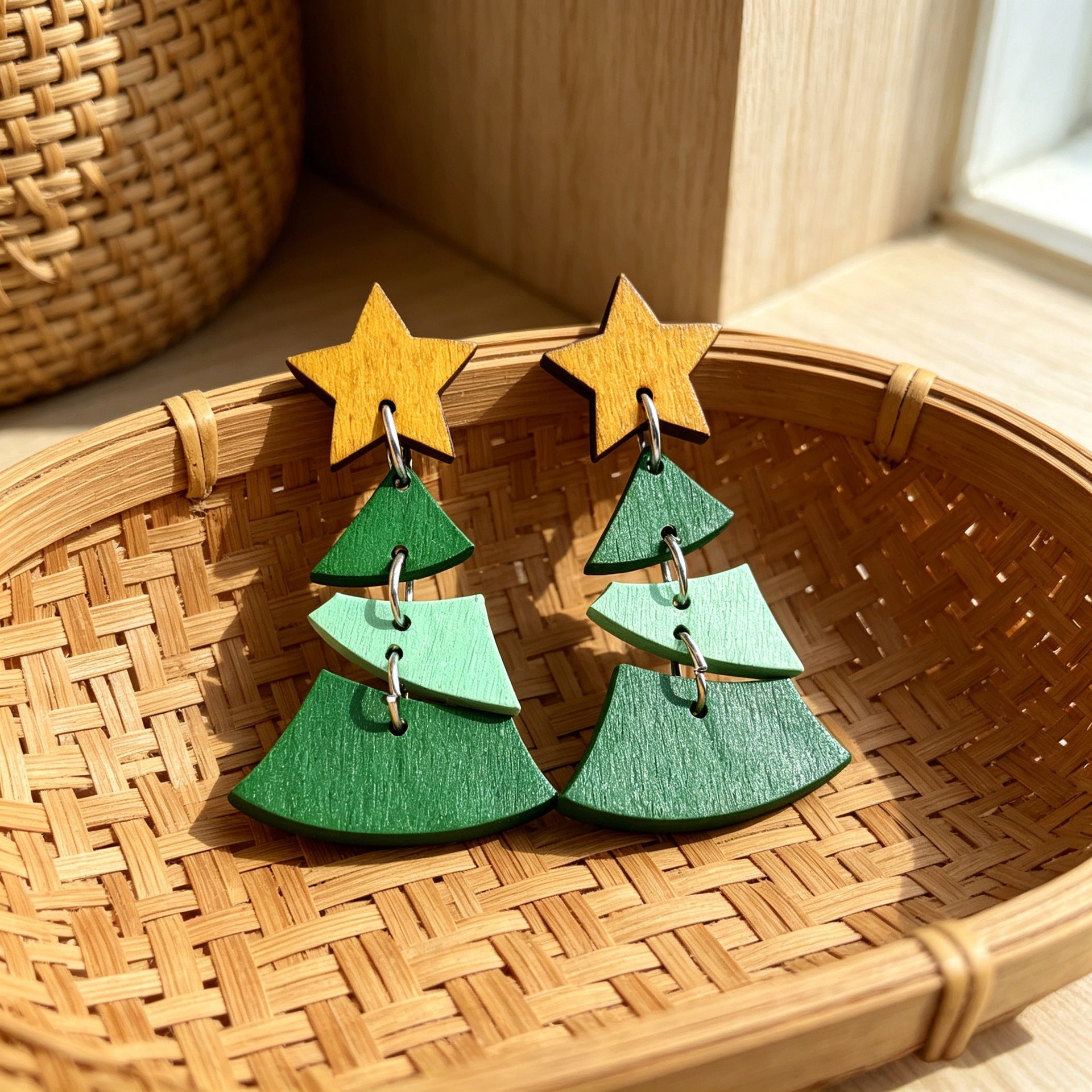 Wholesale Retro Color-Blocking Christmas Tree Earrings Wooden Jewelry Accessory
