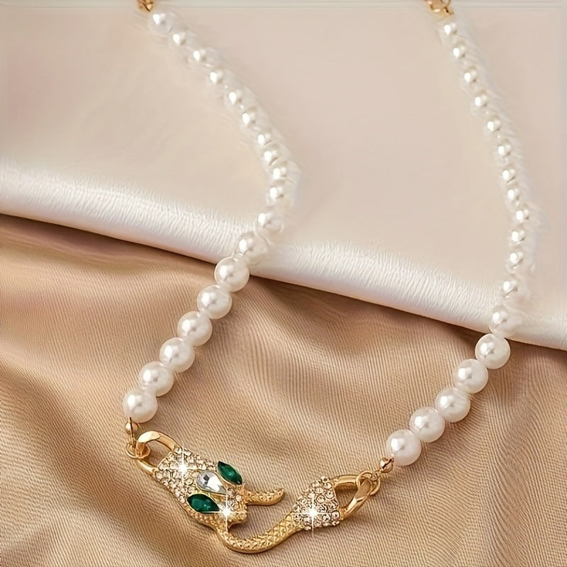 Wholesale  Snake-Shaped Decoration Luxury Necklace