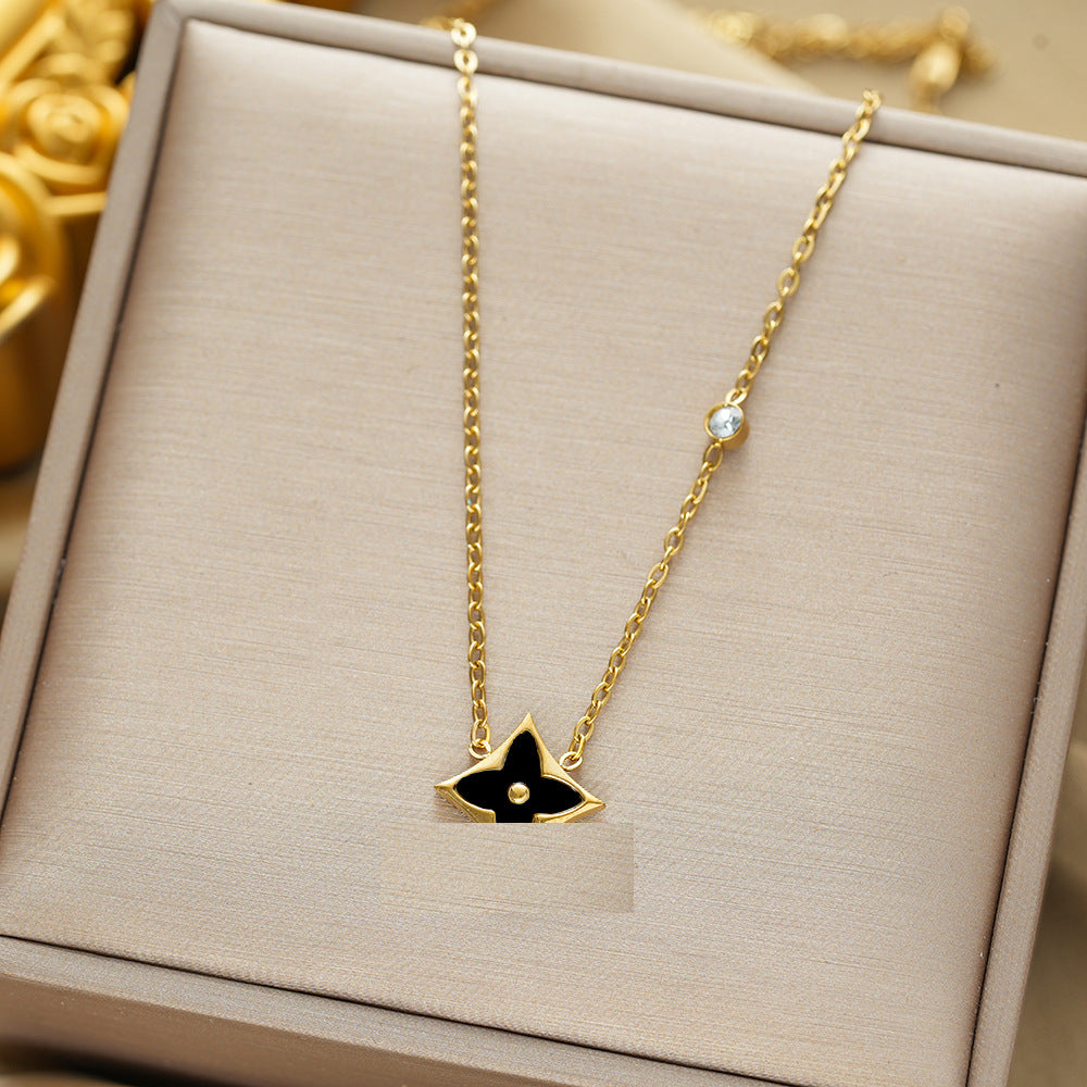 Wholesale Titanium Steel Maple Leaf Pendant Necklace Fashion Jewelry Gift