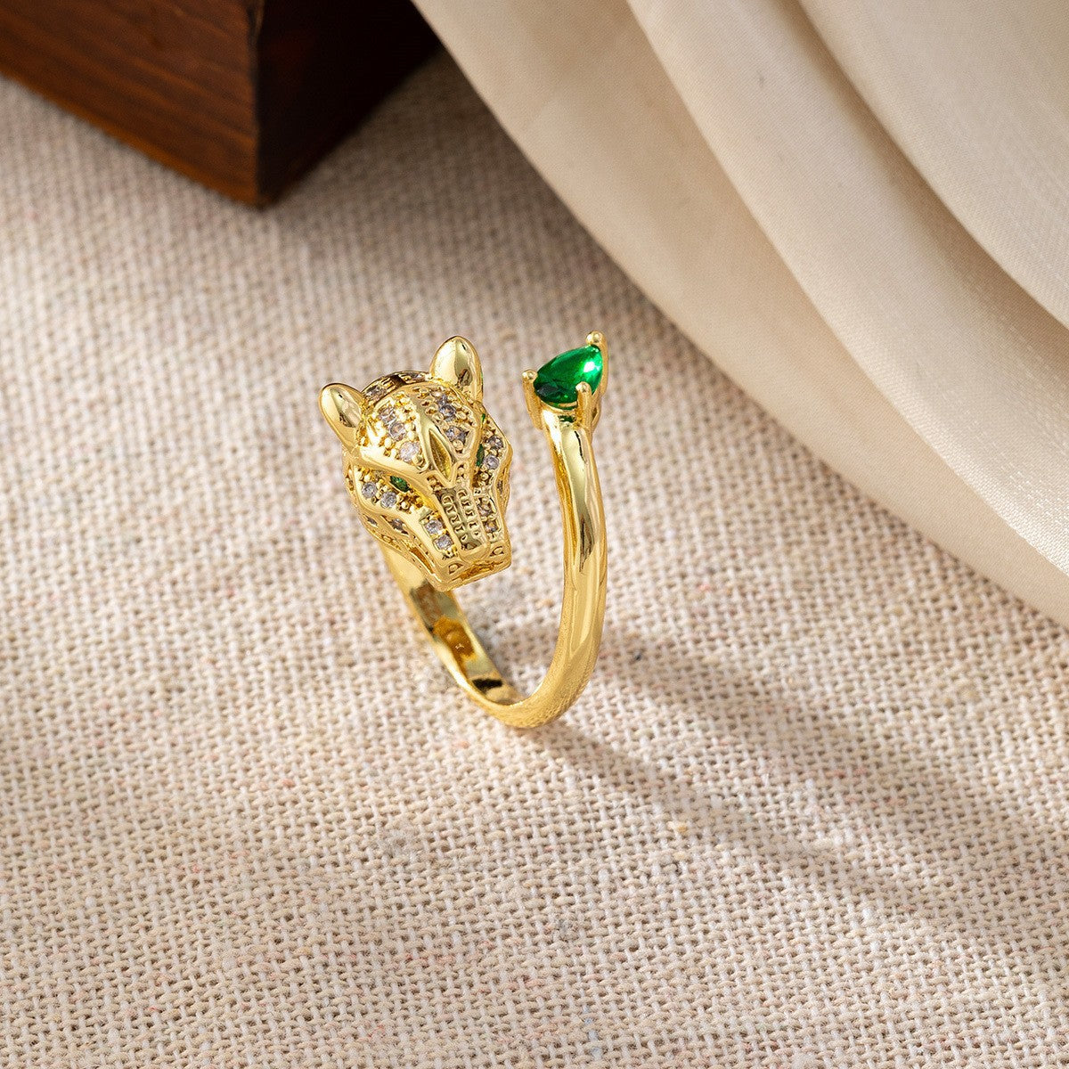 Wholesale Gold Plated Copper Leopard Head Open Ring Hip Hop Unisex Zircon Jewelry Fashion Accessory Gift And Boutique Resale