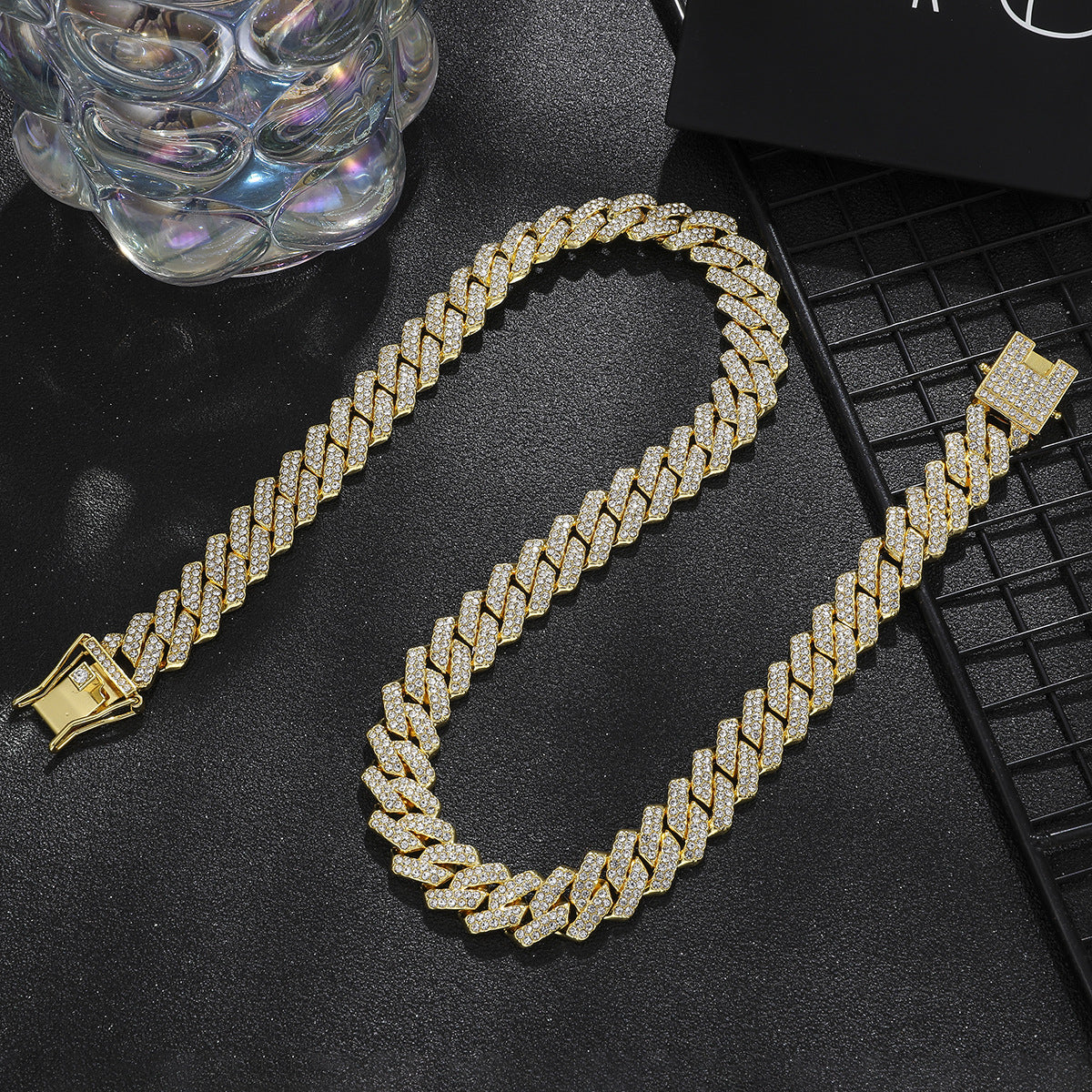 Wholesale Alloy Heavy-duty Full Diamond Cuban Chain Diamond-studded Men's Hip-hop Style Thick Necklace ACC-NE-MeiWeite002
