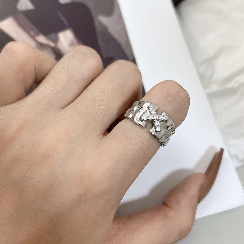 Wholesale  Letter X Inlaid Zircon Texture Ring